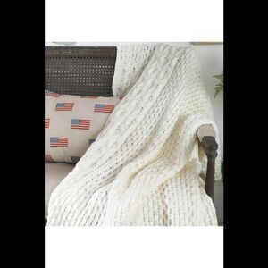 Home Reflections Knit XOXO Throw Cream